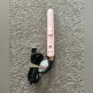 Adagio Airlock Styler Iron